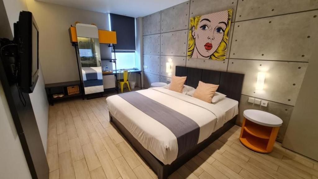 Hotel Cemerlang Бандунг Экстерьер фото
