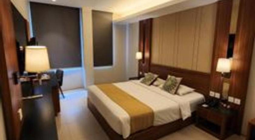Hotel Cemerlang Бандунг Экстерьер фото